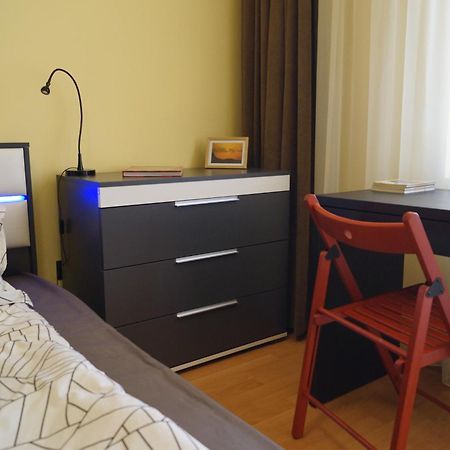 Spacious 2Bdr - Free Parking - Walk Everywhere - 300 Mbps Wifi Варна Экстерьер фото
