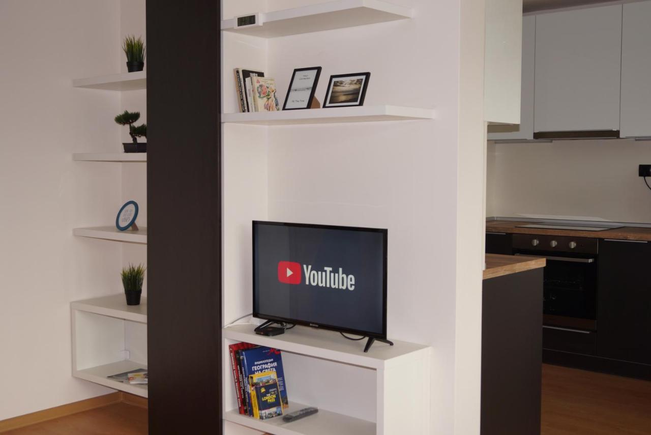 Spacious 2Bdr - Free Parking - Walk Everywhere - 300 Mbps Wifi Варна Экстерьер фото