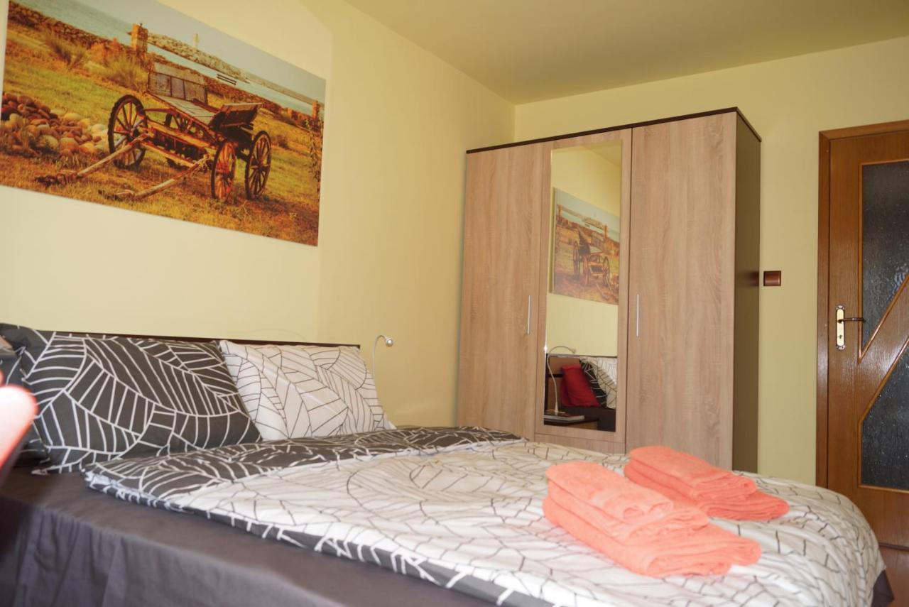 Spacious 2Bdr - Free Parking - Walk Everywhere - 300 Mbps Wifi Варна Экстерьер фото