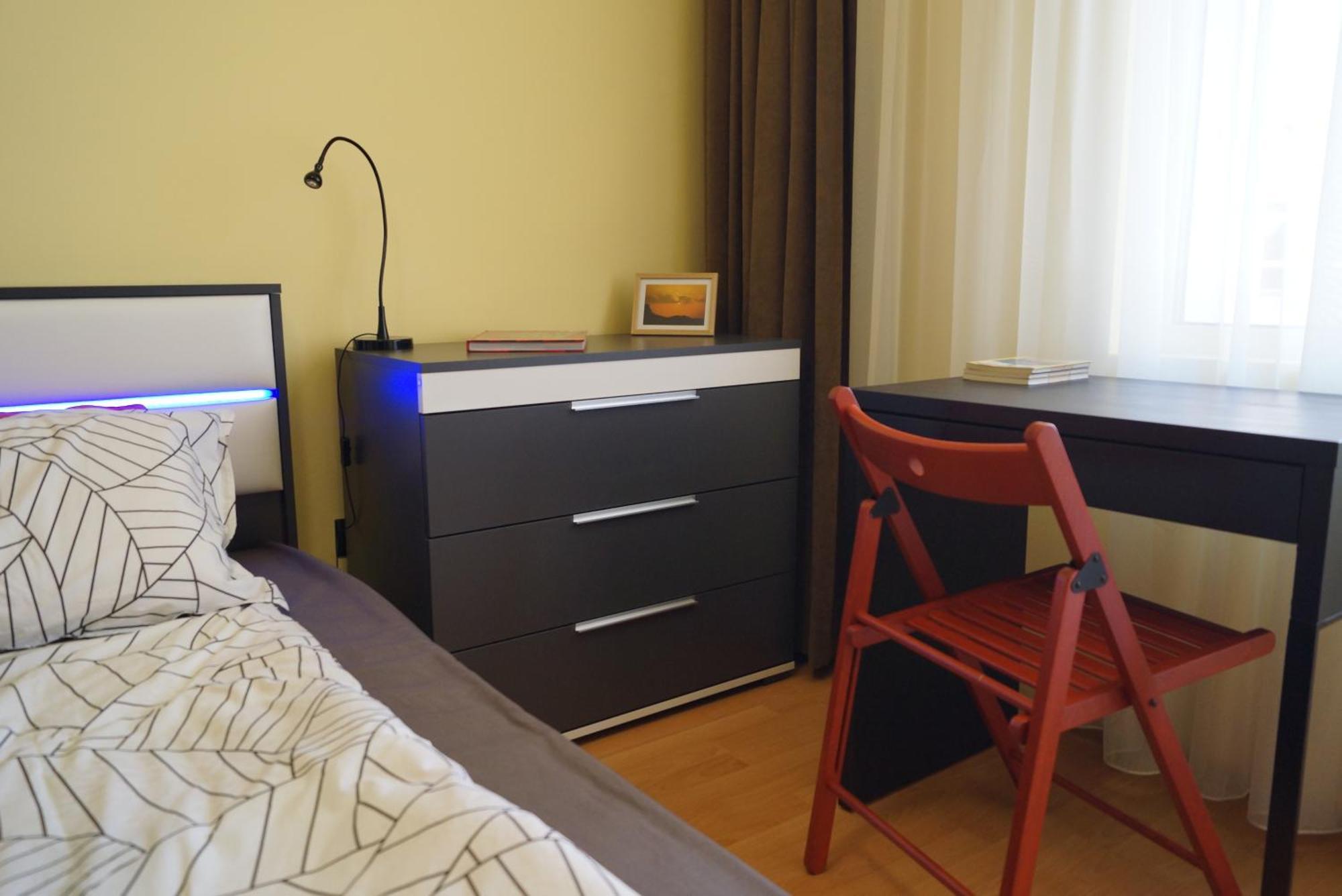 Spacious 2Bdr - Free Parking - Walk Everywhere - 300 Mbps Wifi Варна Экстерьер фото